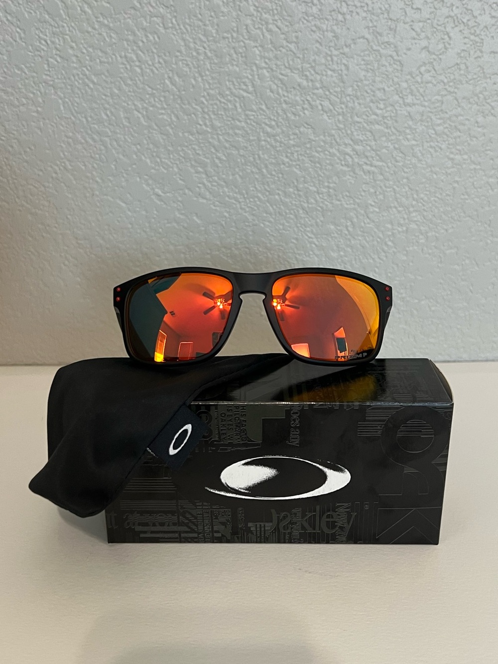 Oakley Holbrook Polarized Ruby Iridium 9102 - Picture 5 of 9
